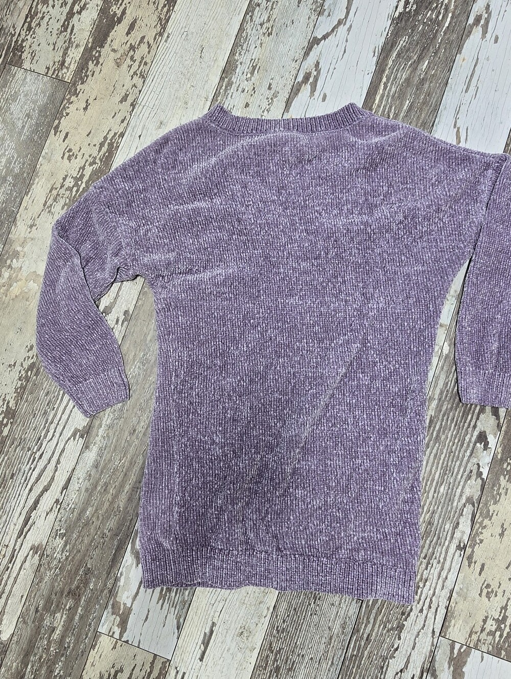Charlotte. Russe Women's Lavender V-neck Tunic Sweater Size Small - Picture 2 of 8
